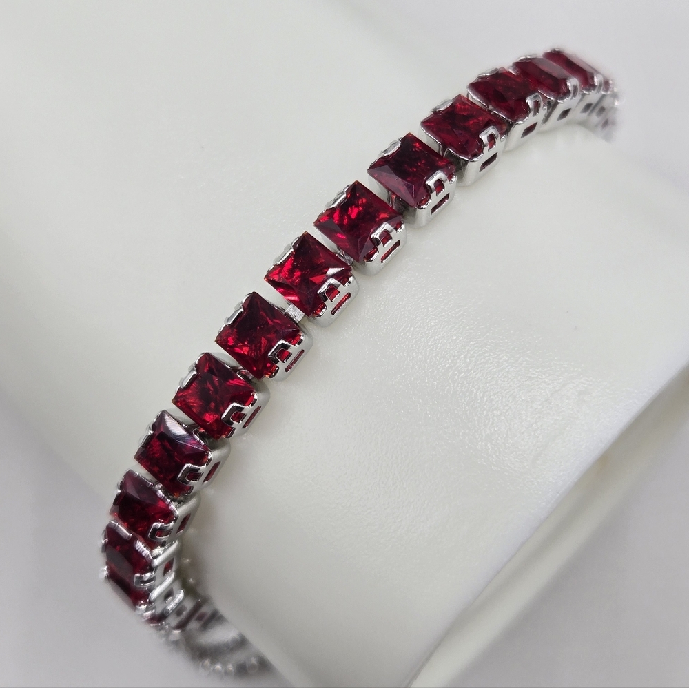 Silver Bracelet with Red Square Stones - Women Jewelry - Picture 8 of 9